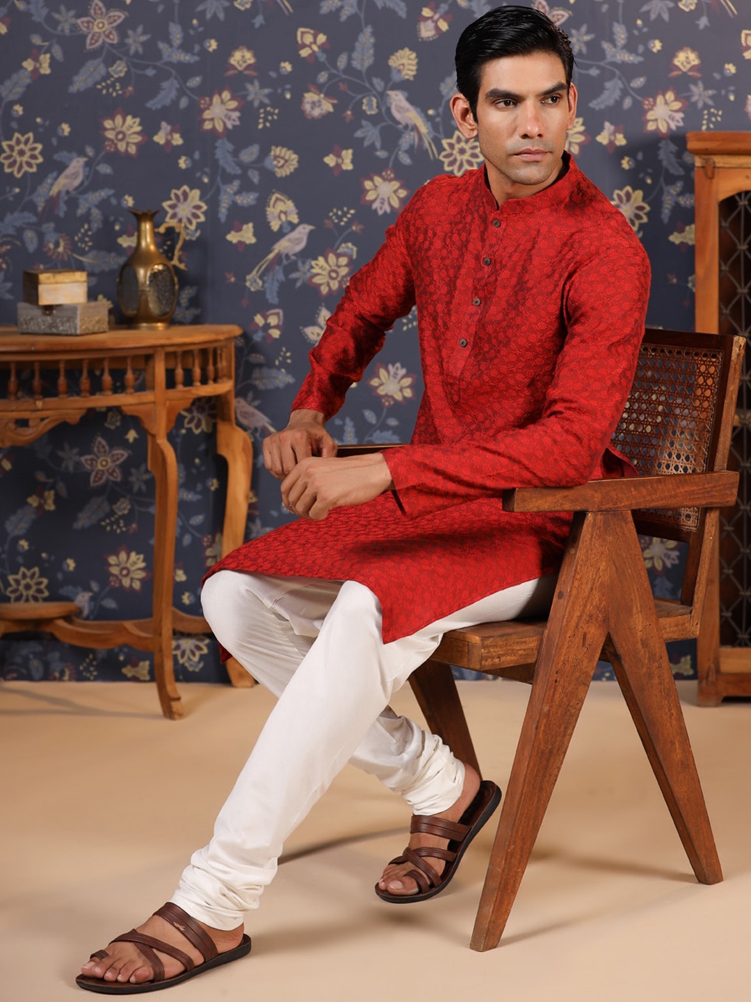 

House of Pataudi Mandarin Collar Floral Woven Deisgn Straight Kurta, Red