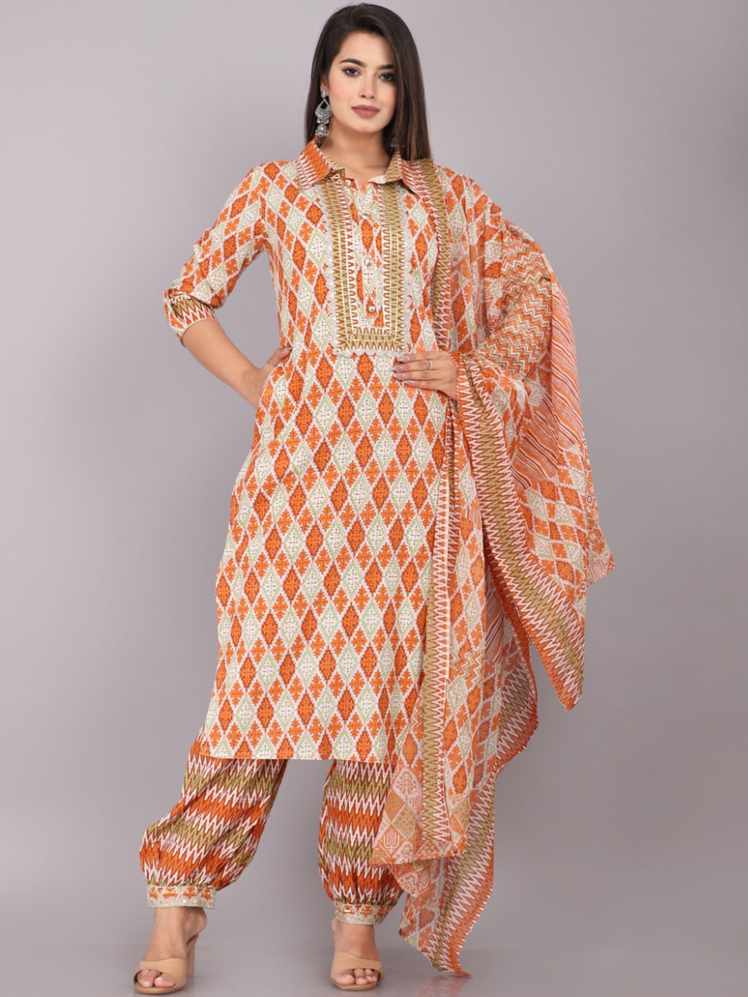 

HIGHLIGHT FASHION EXPORT Floral Printed Pure Cotton Kurta With Trousers & Dupatta, Brown