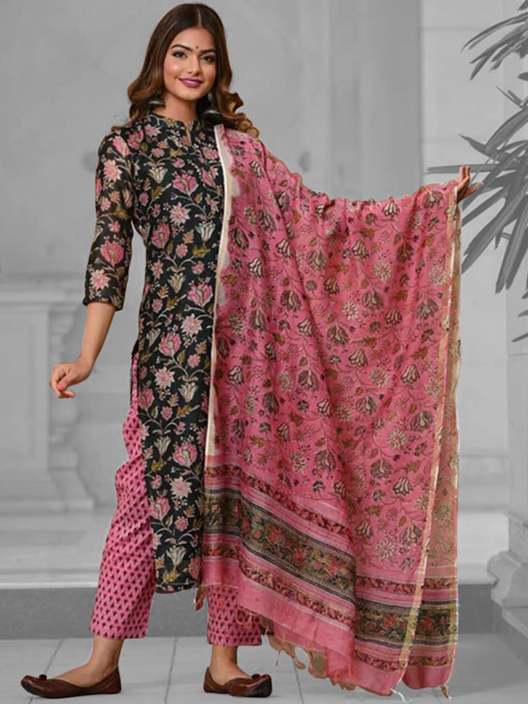 

KALINI Women Ethnic Motifs Printed Kurta with Trousers & With Dupatta, Black