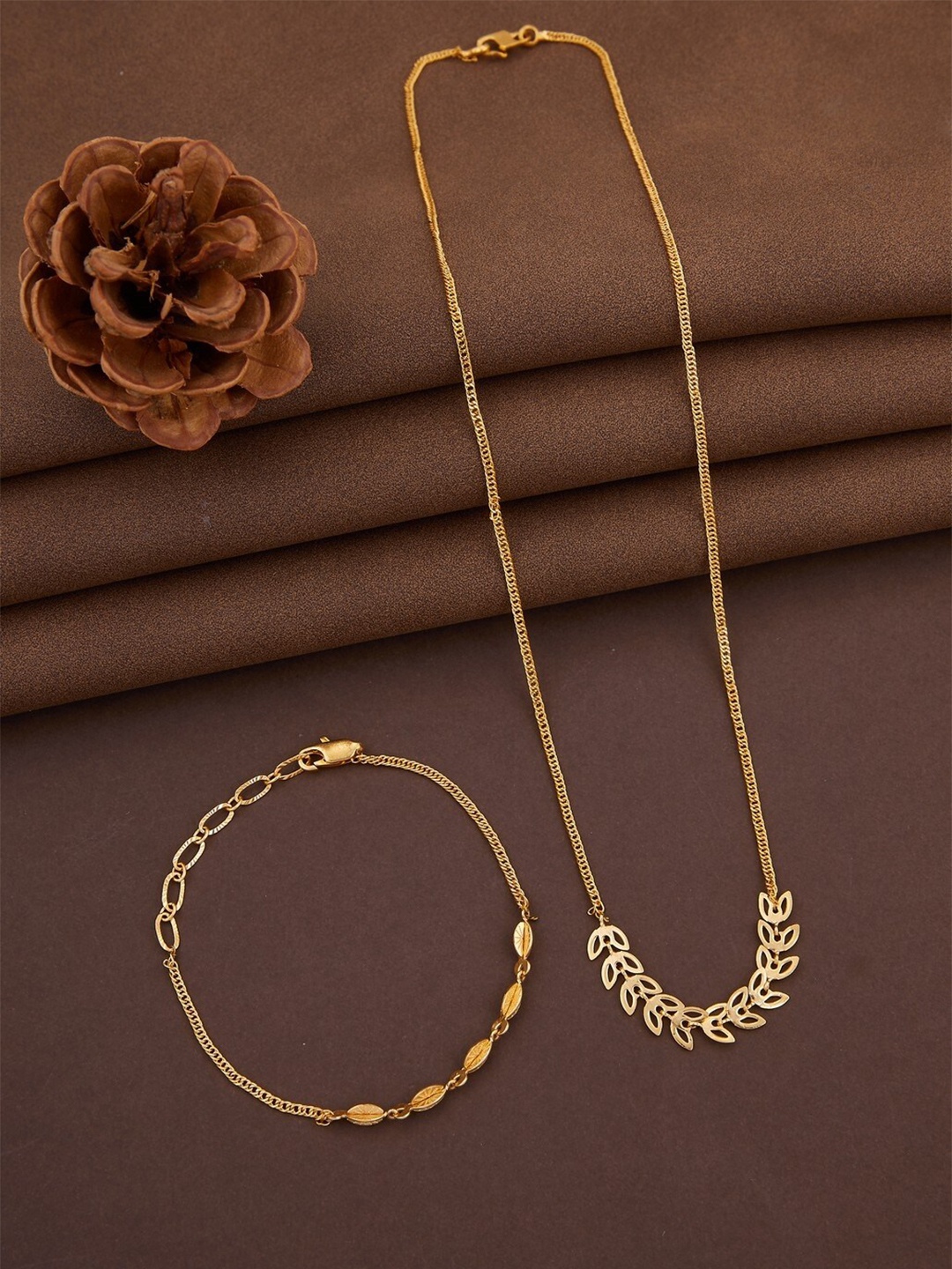 

Vita Bella Gold-Toned Brass Necklace Chain with Bracelet
