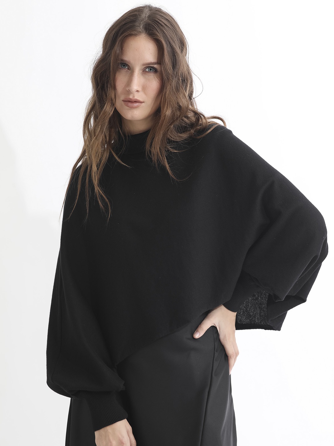 

RAREISM Turtle Neck Cotton Crop Poncho, Black