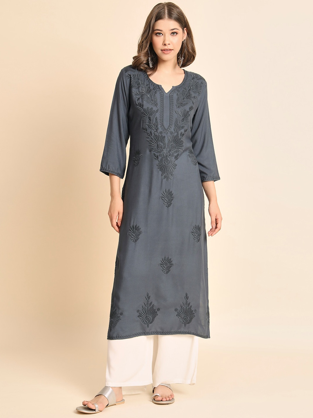 

HERE&NOW Floral Embroidered Thread Work Straight Kurta, Grey