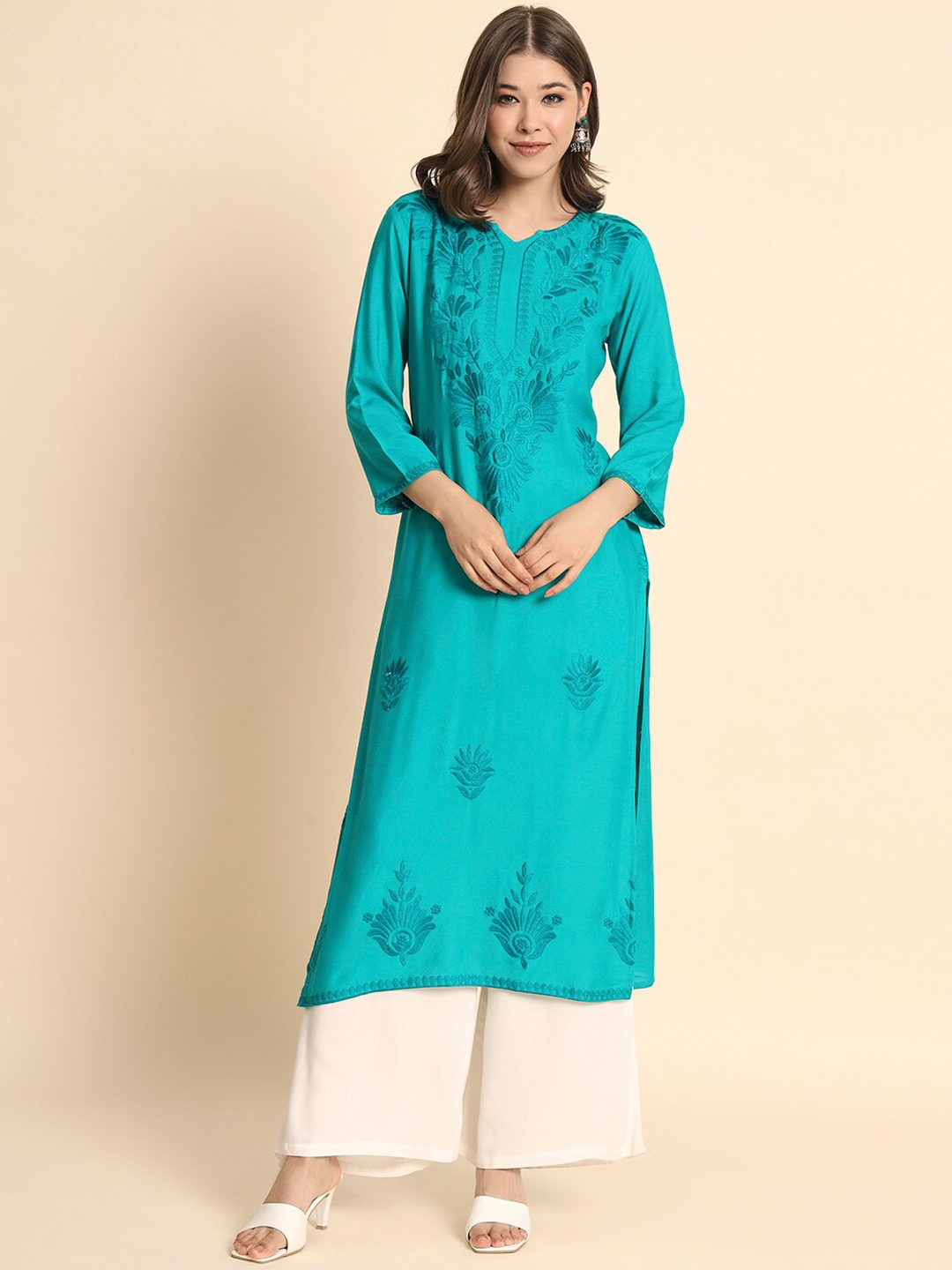 

HERE&NOW Floral Embroidered Thread Work Straight Kurta, Turquoise blue