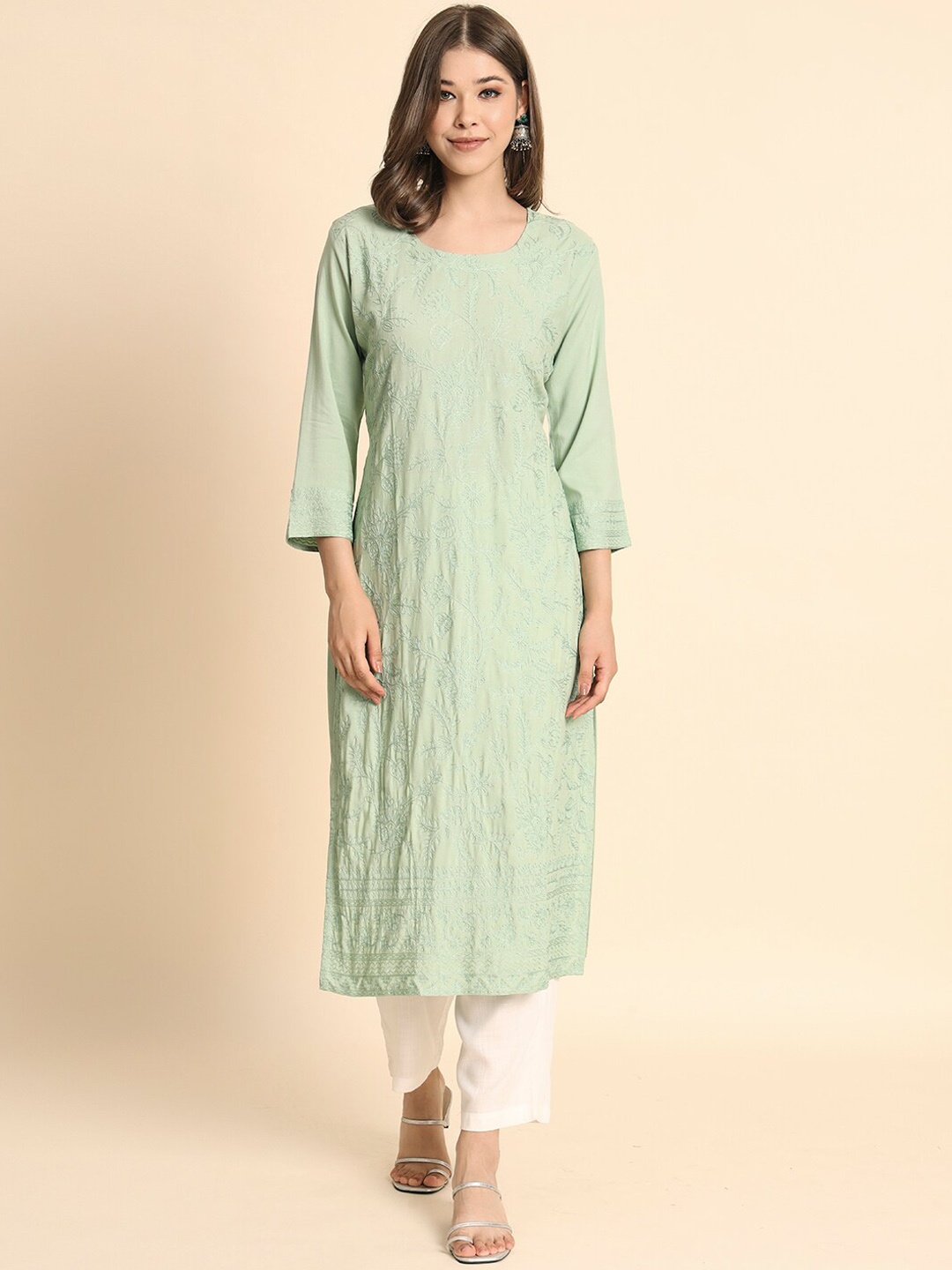 

HERE&NOW Floral Embroidered Round Neck Straight Kurta, Olive