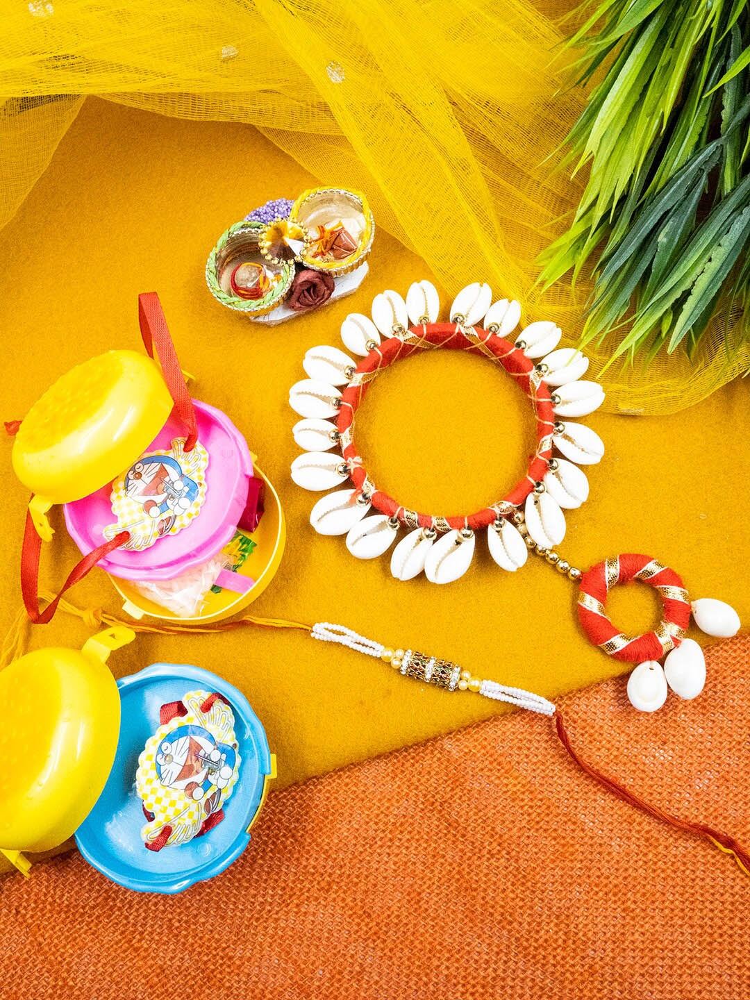 

StileAdda Set Of 3 Rakhis & Set Of 1 Lumba With Roli Chawal, Red