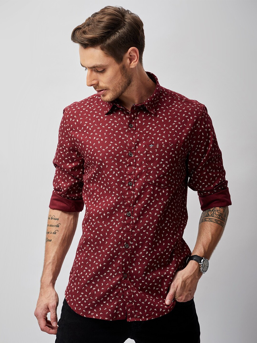 

MOZZO Classic Slim Fit Conversational Printed Cotton Casual Shirt, Green