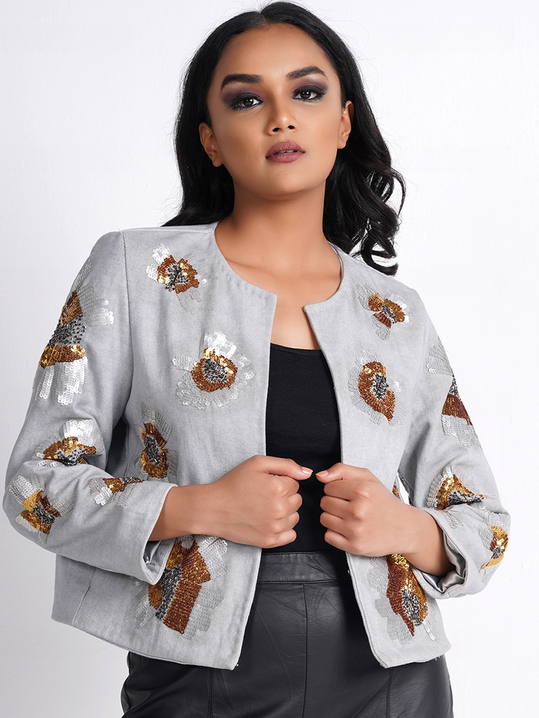 

Diwaah Floral Open Front Pure Cotton Jacket with Embroidered, Grey