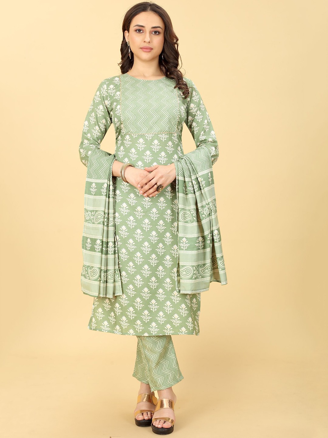

KALINI Floral Printed Round Neck Gotta Patti Kurta With Trousers & Dupatta, Green