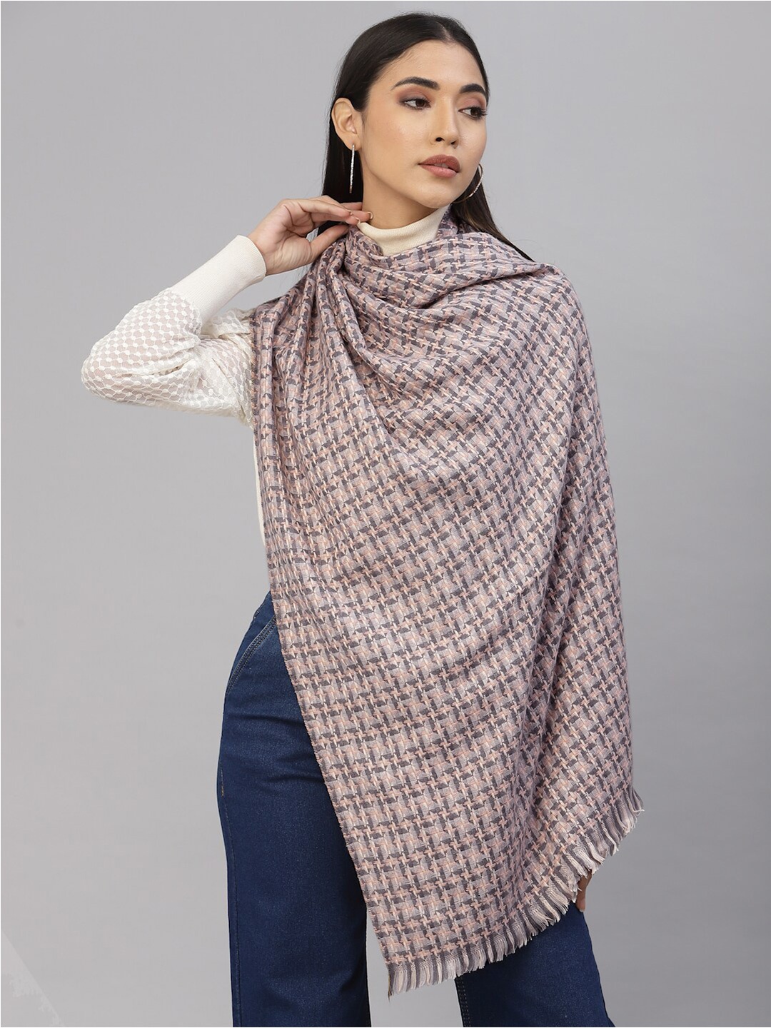 

Mafadeny Checked Stole, Beige