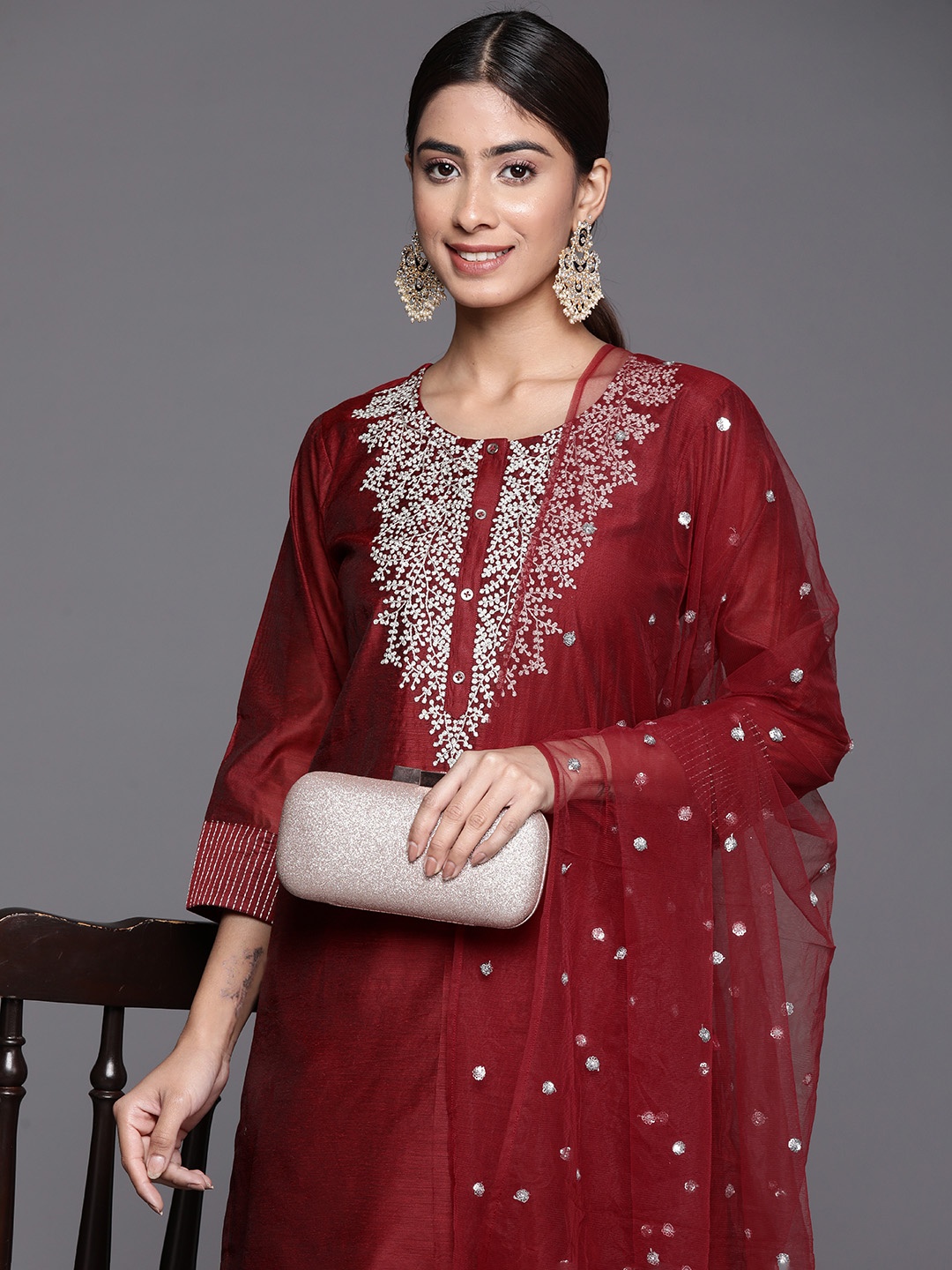 

Varanga Floral Embroidered Regular Chanderi Silk Zari Kurta with Trousers & Dupatta, Maroon