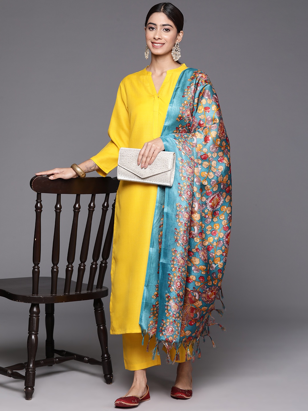 

Varanga Women Regular Kurta with Trousers & With Dupatta, Yellow