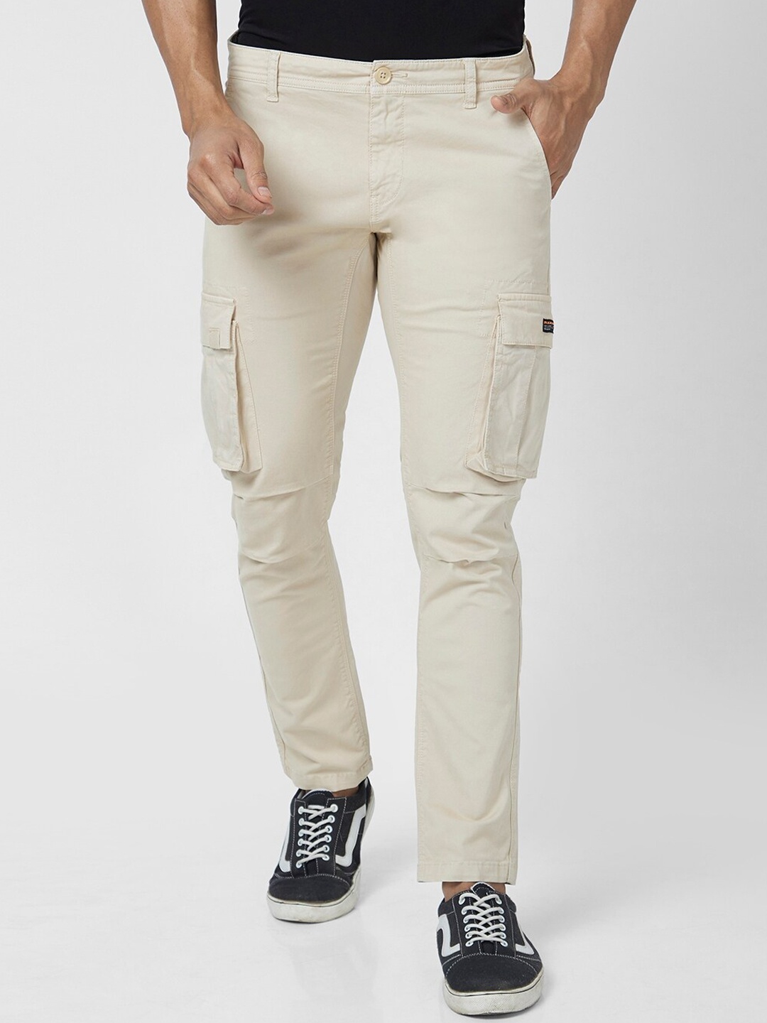 

SPYKAR Men Tapered Fit Cotton Cargos, Off white