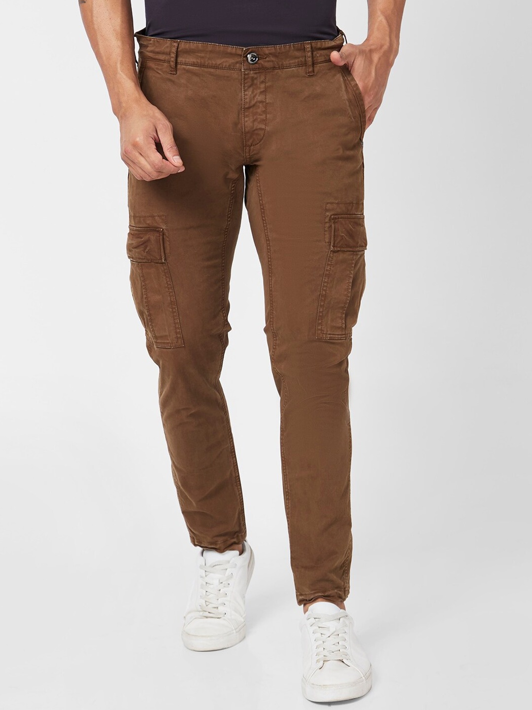 

SPYKAR Men Brown Tapered Fit Mid Rise Cotton Cargos