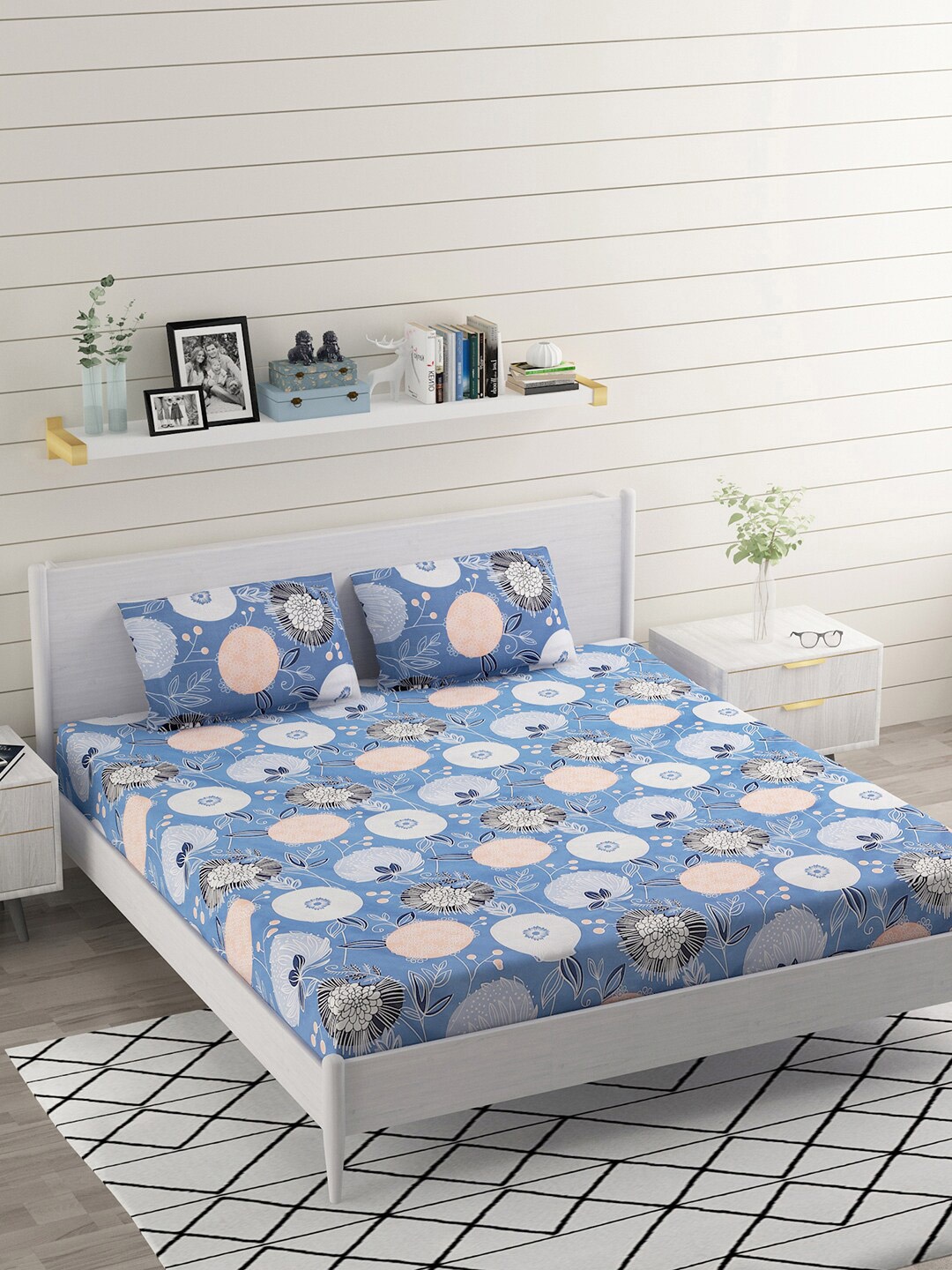 

BELVOSTUM Ashley Blue & White Floral 220 TC King Bedsheet with 2 Pillow Covers