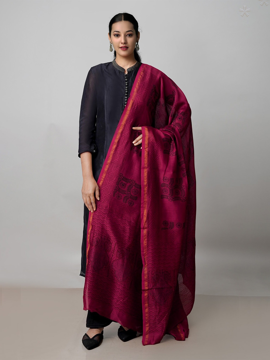 

Unnati Silks Ethnic Motifs Printed Pure Cotton Dupatta With Zari, Maroon