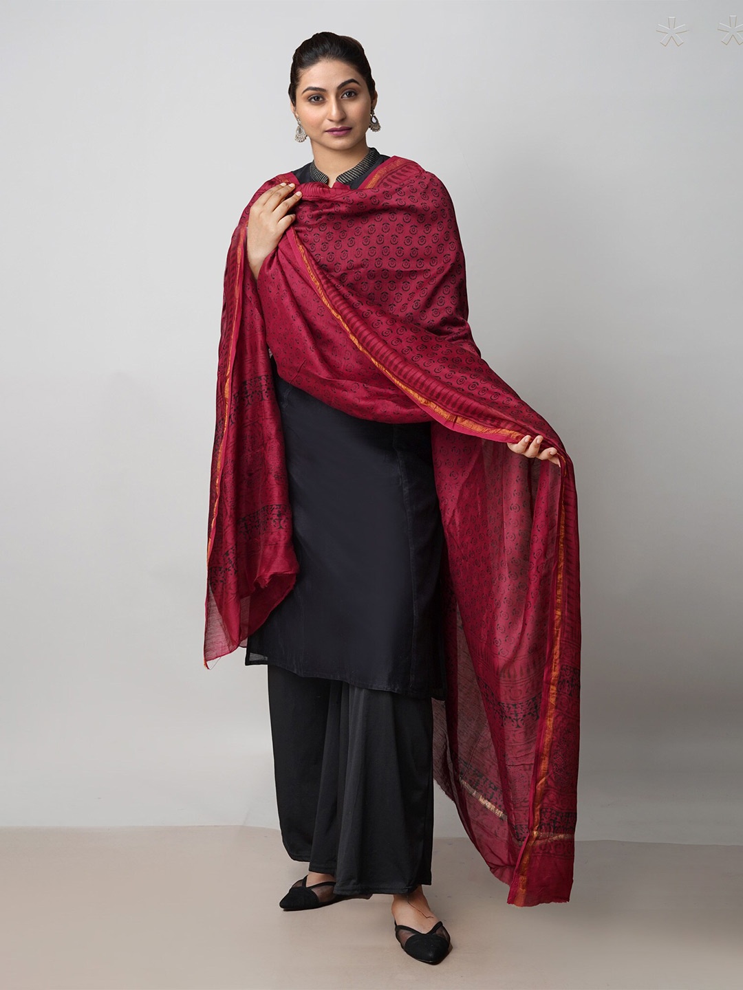 

Unnati Silks Ethnic Motifs Printed Pure Cotton Dupatta With Zari, Maroon