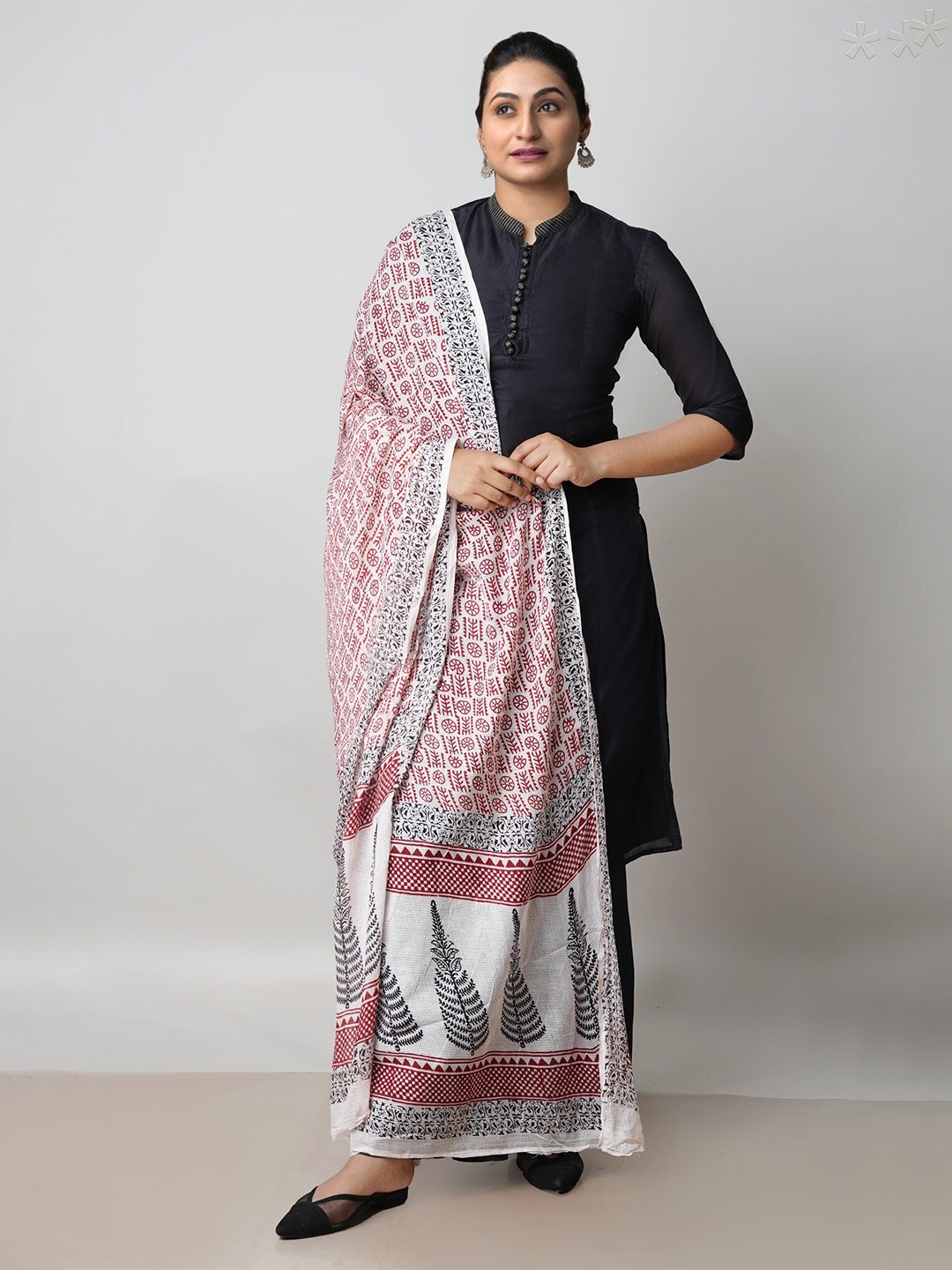 

Unnati Silks Ethnic Motifs Printed Dupatta, Off white
