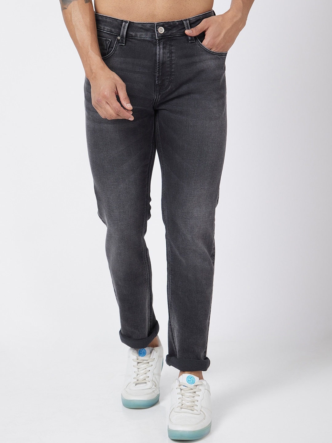 

SPYKAR Men Cotton Relaxed Fit Clean Look Light Fade Jeans, Black