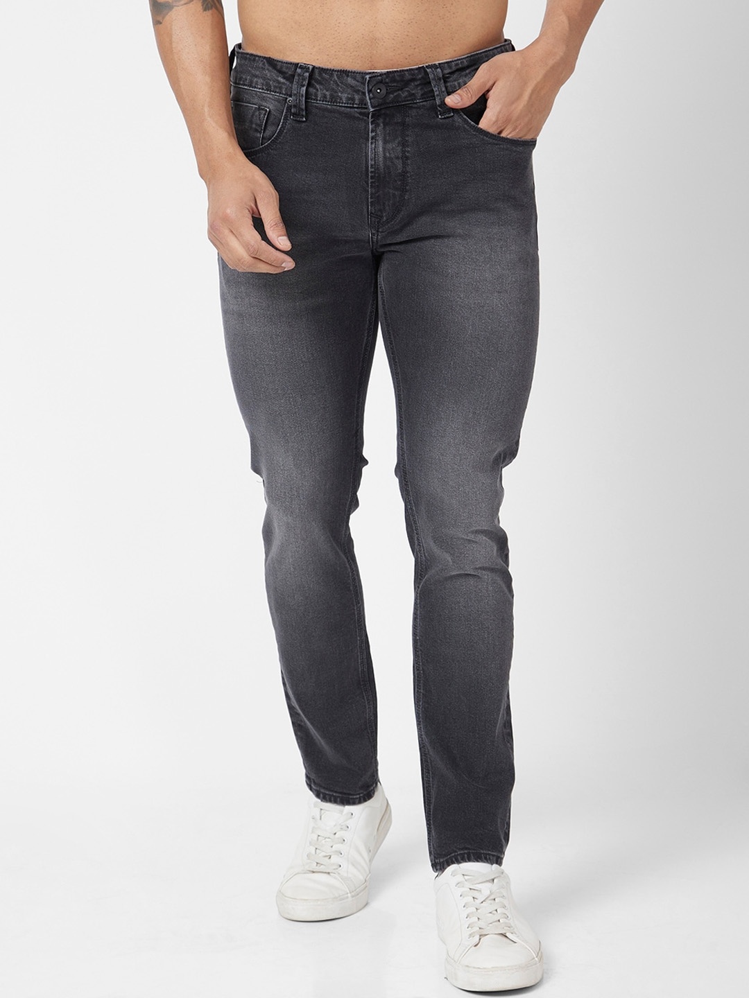 

SPYKAR Men Skinny Fit Low-Rise Clean Look Light Fade Crinkle Cotton Jeans, Black