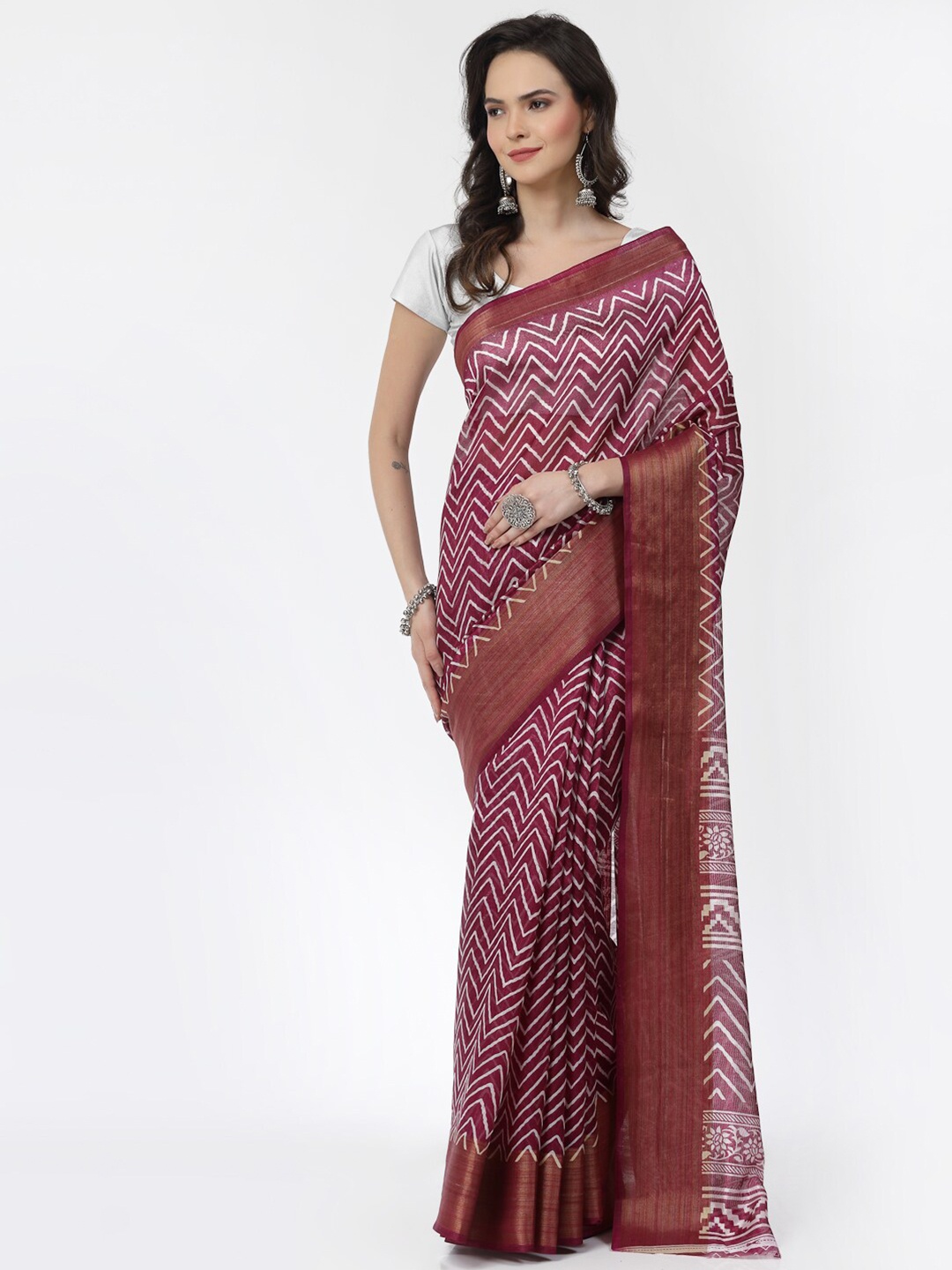 

KALINI Geometric Printd Zari Pure Cotton Saree, Maroon