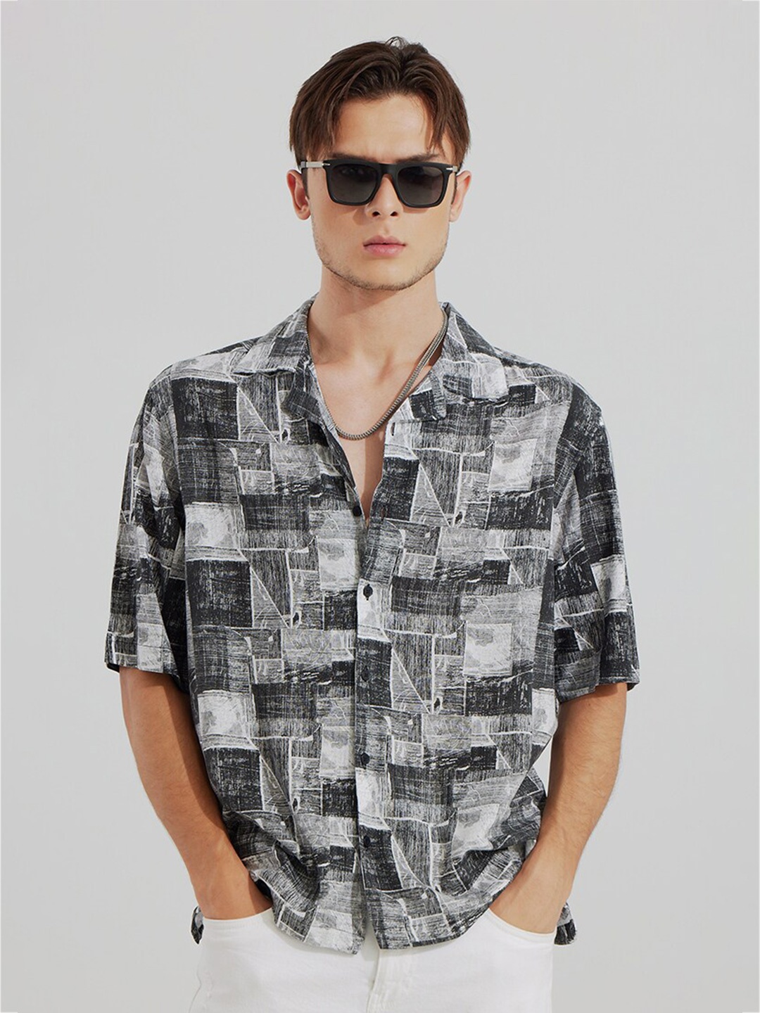 

Snitch Black Classic Oversized Abstract Printed Casual Shirt
