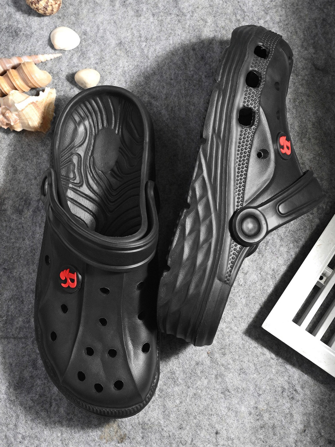 

BIRDE Men Synthetic Clogs, Black