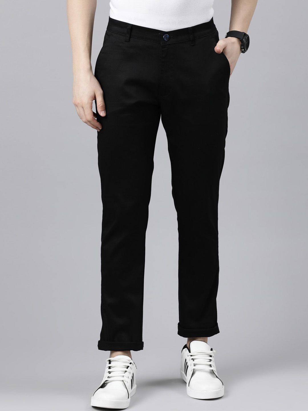 

CINOCCI Men Mid-Rise Slim Fit Cotton Chinos Trousers, Black