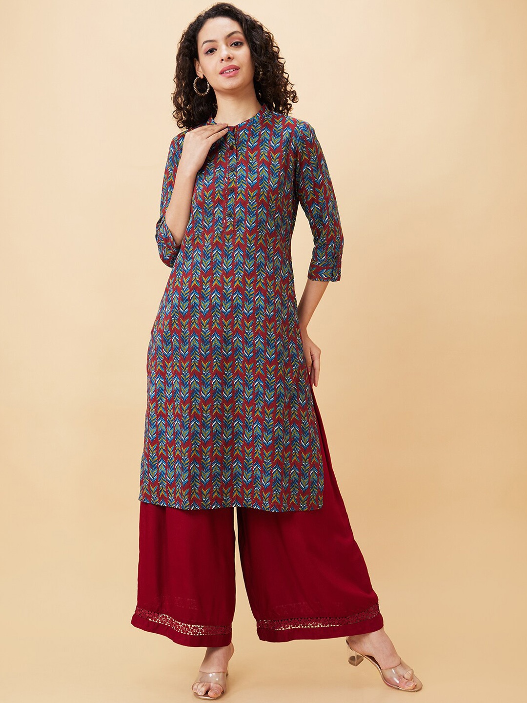 

Globus Floral Printed Mandarin Collar Cotton Straight Kurta, Maroon