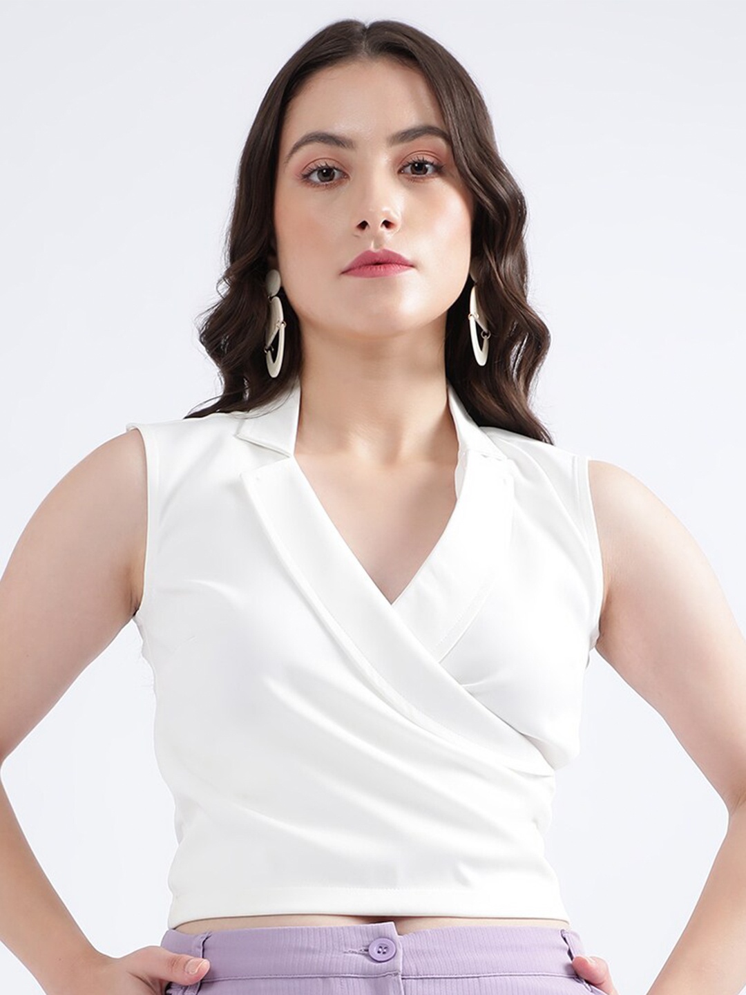 

CENTRESTAGE V Neck Wrap Crop Top, White
