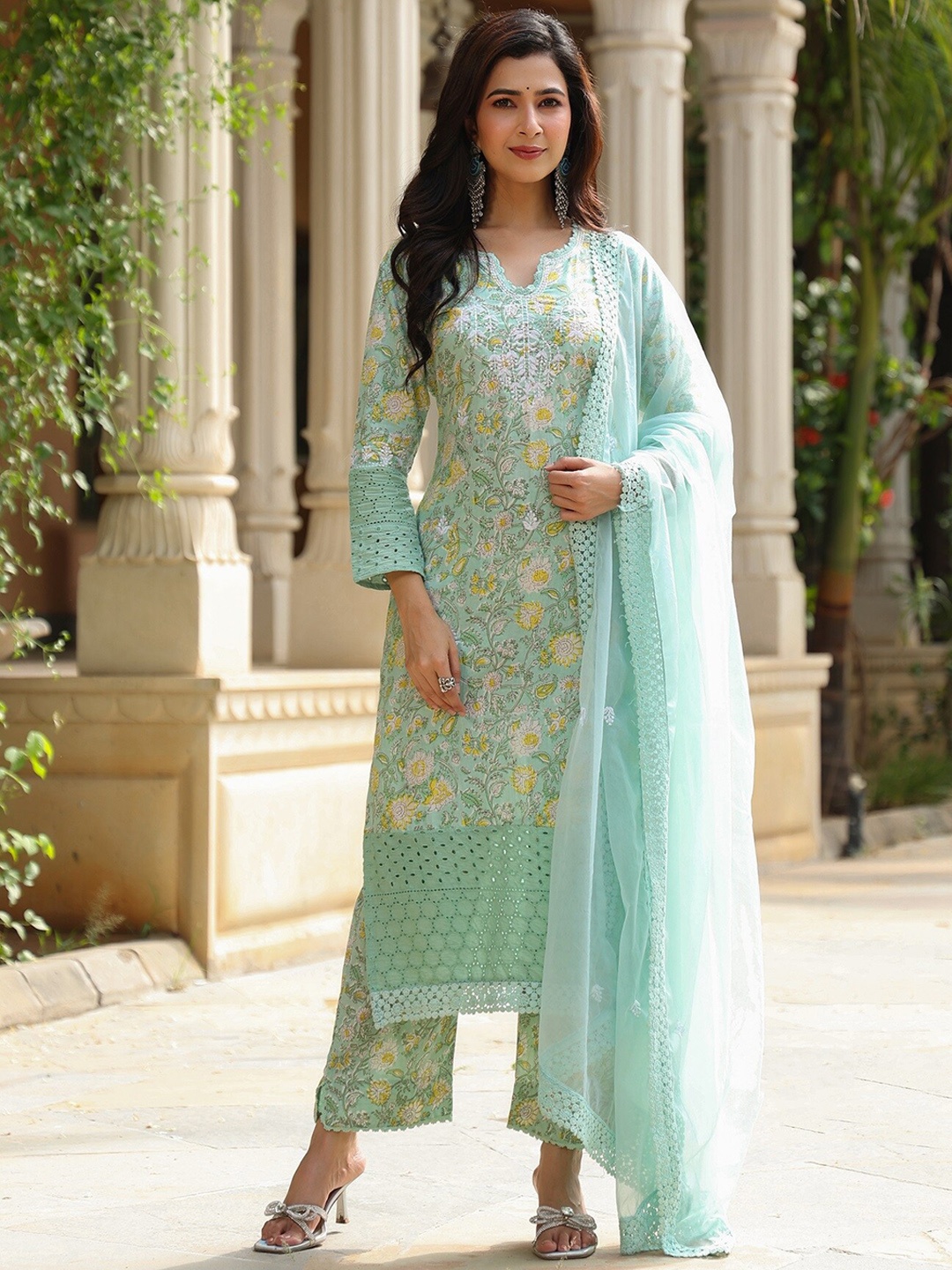 

PINKVILLE JAIPUR Floral Printed Thread Work Pure Cotton Kurta With Trousers & Dupatta, Turquoise blue