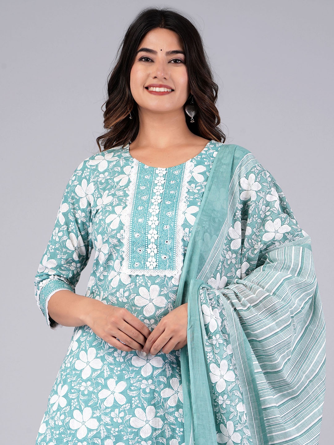 

JAIPURI COLLECTION Floral Printed Pure Cotton Straight Kurta & Trousers With Dupatta, Green