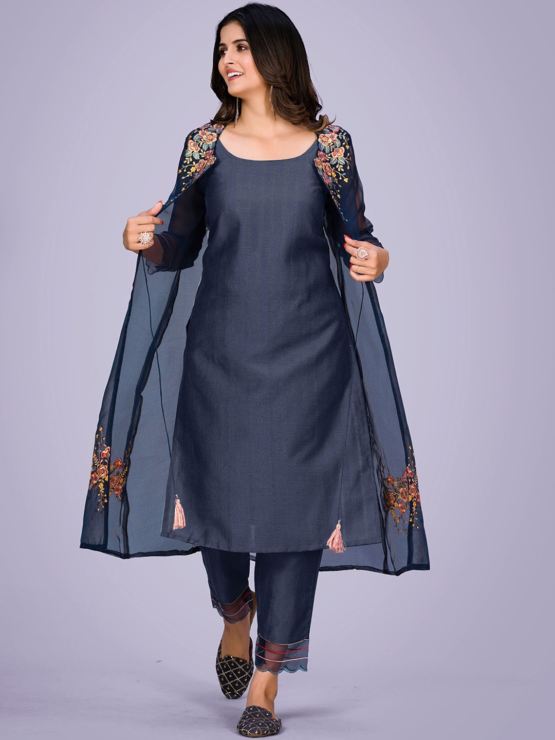 

Navlik Women Floral Embroidered Regular Thread Work Kurta & Trousers With Shrug, Navy blue