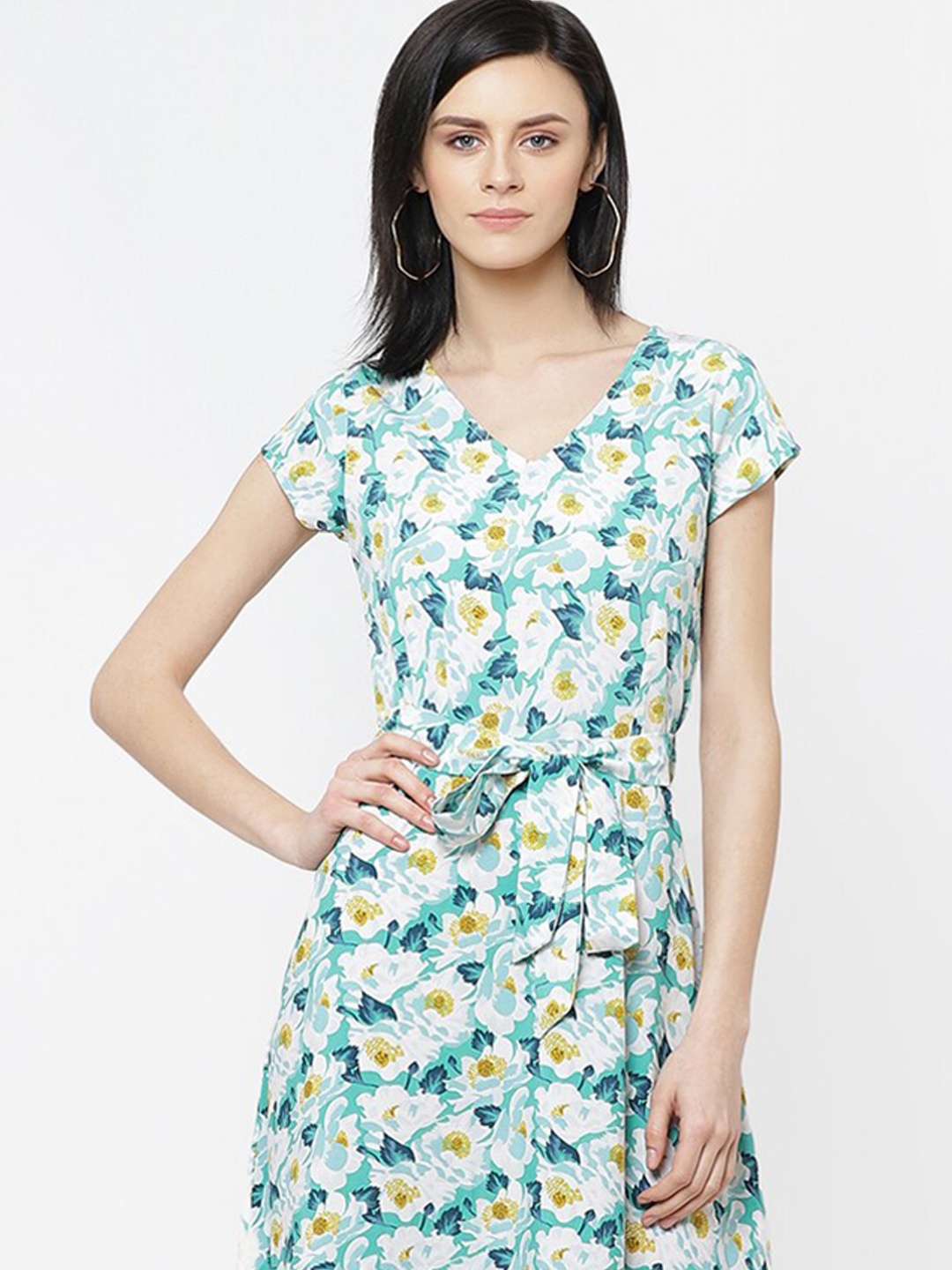 

DressBerry Sea Green Floral Printed Belted Maxi Dress