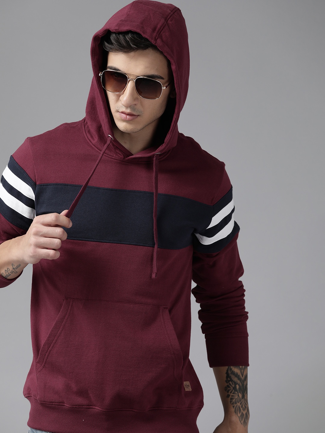

The Roadster Lifestyle Co. Colourblocked Hooded Sweatshirt, Maroon