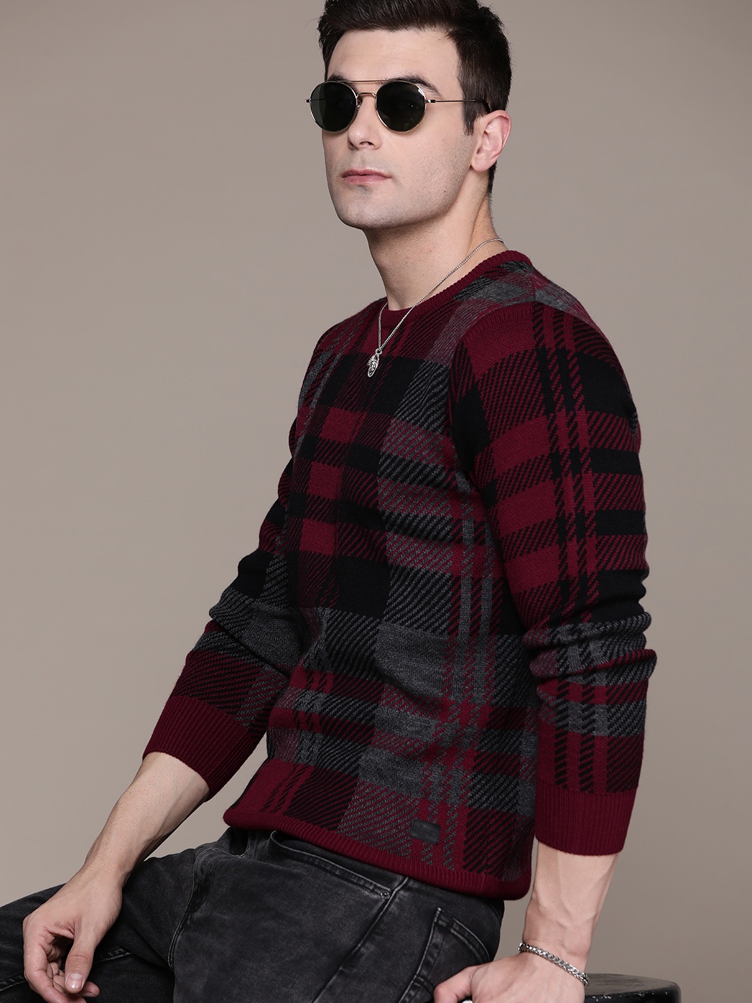 

The Roadster Lifestyle Co. Acrylic Checked Pullover, Maroon