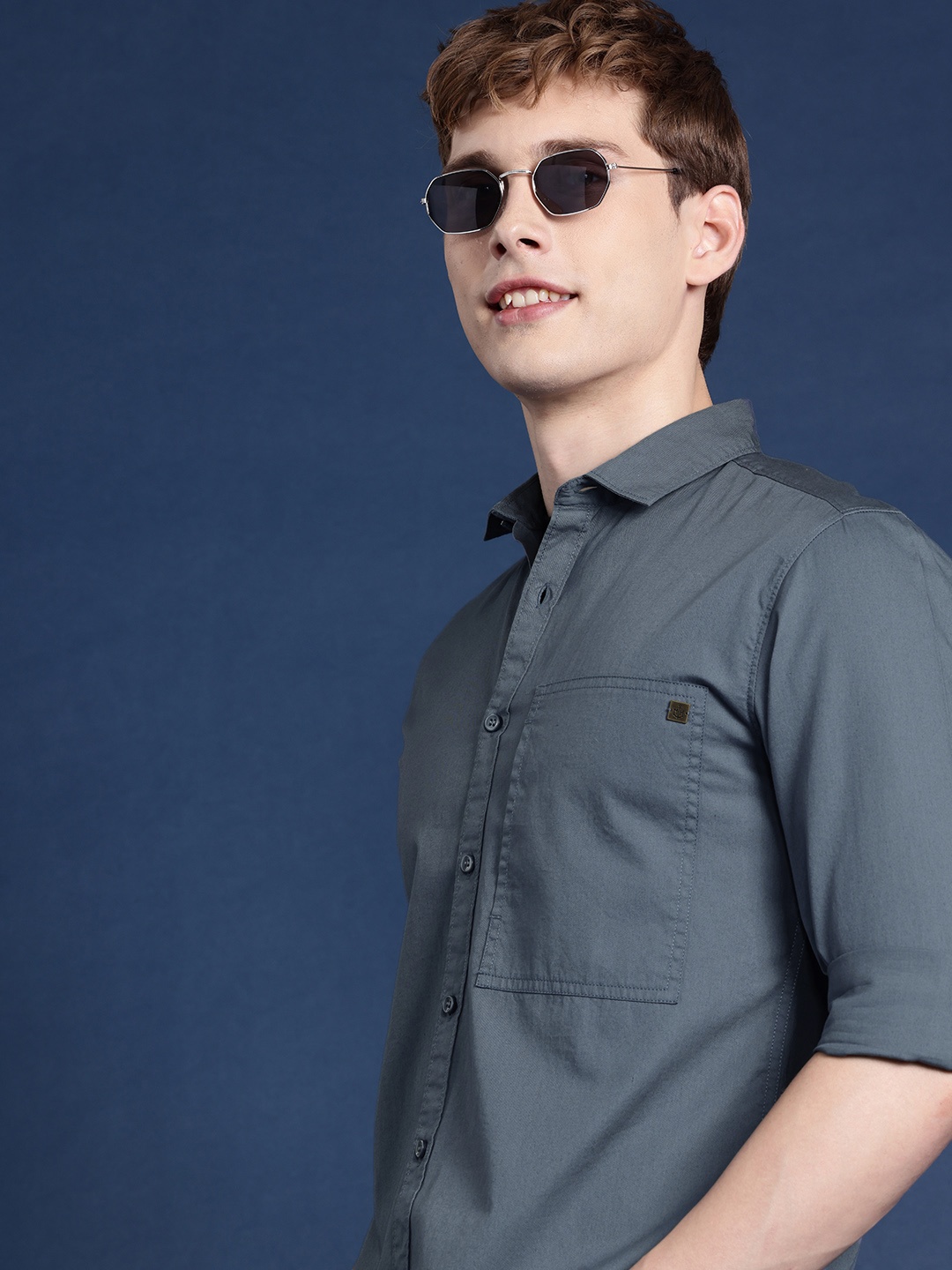 

Mast & Harbour Men Pure Cotton Casual Shirt, Grey