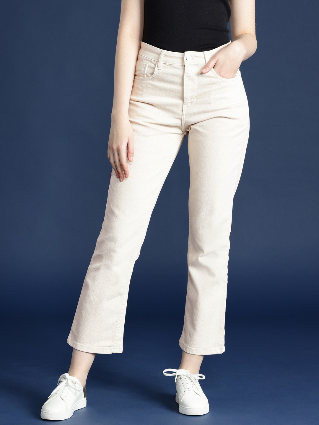 

Mast & Harbour Women Straight Fit High-Rise Stretchable Cropped Jeans, Off white