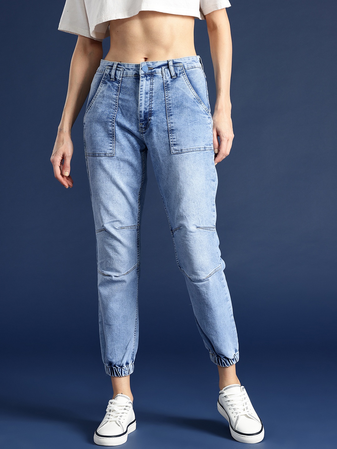 

Mast & Harbour Women High-Rise Mom Fit Light Fade Stretchable Jeans, Blue