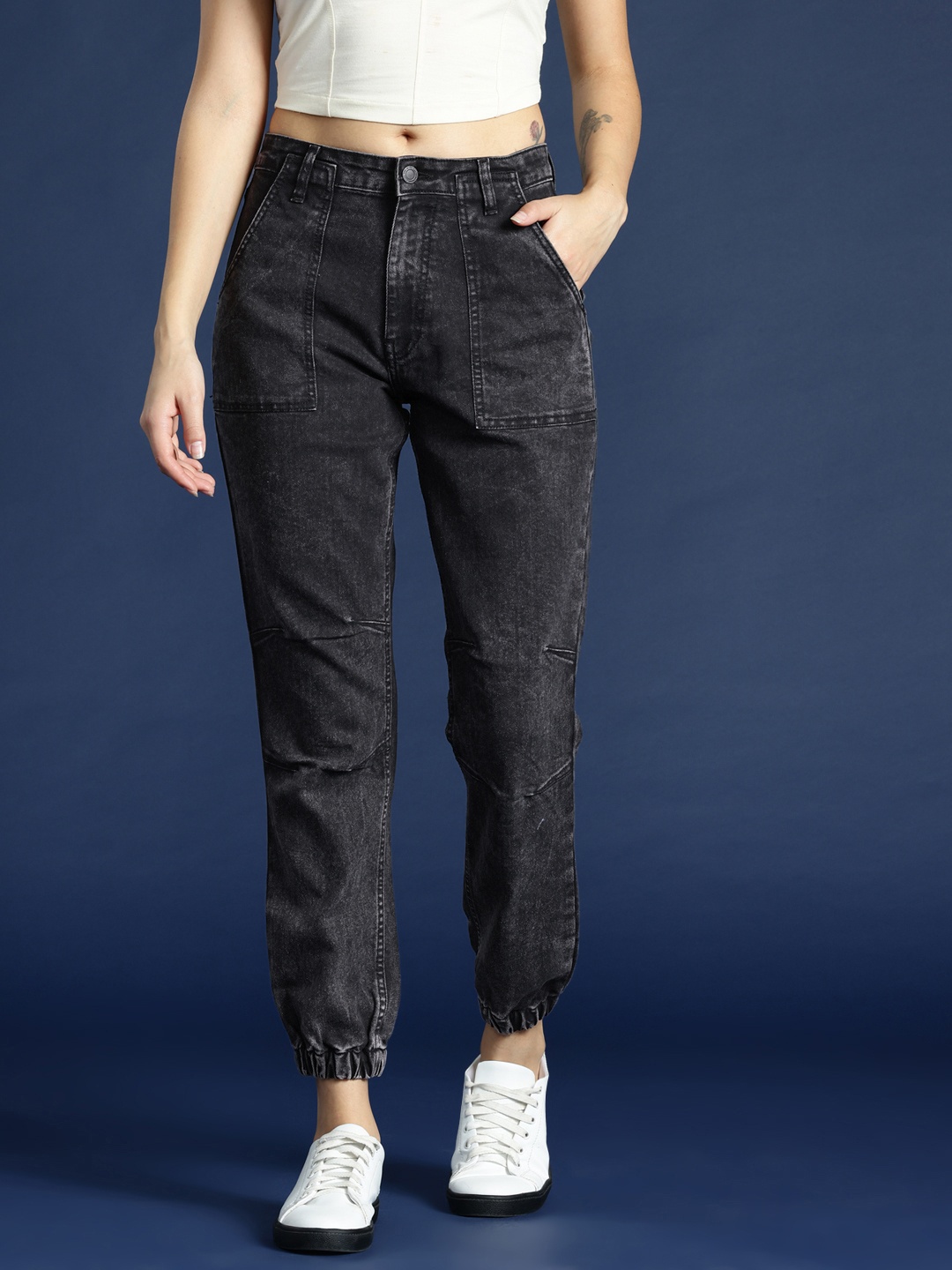 

Mast & Harbour Women High-Rise Mom Fit Light Fade Stretchable Jeans, Black