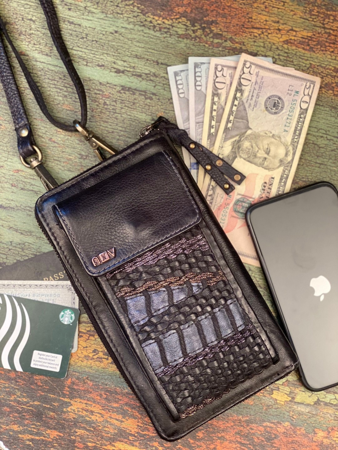 

ART N VINTAGE Leather Mobile Pouch, Black