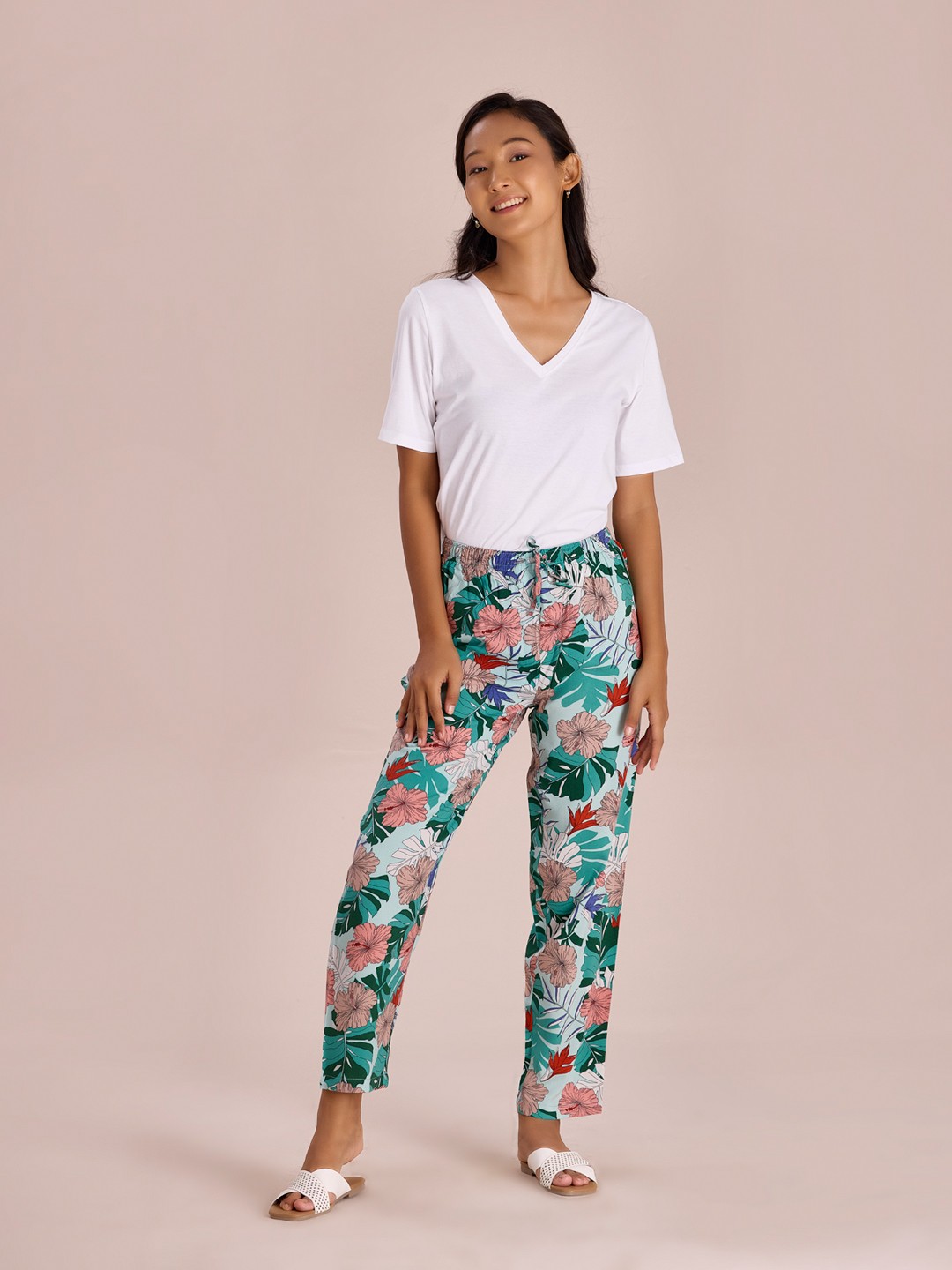 

Go Colors Women Floral-Printed Relaxed-Fit Lightweight Lounge Pants, Green