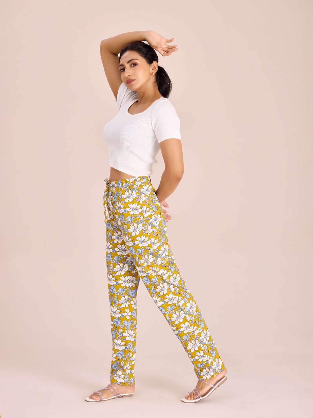 

Go Colors Women Floral-Printed Relaxed-Fit Lightweight Cotton Lounge Pants, Yellow
