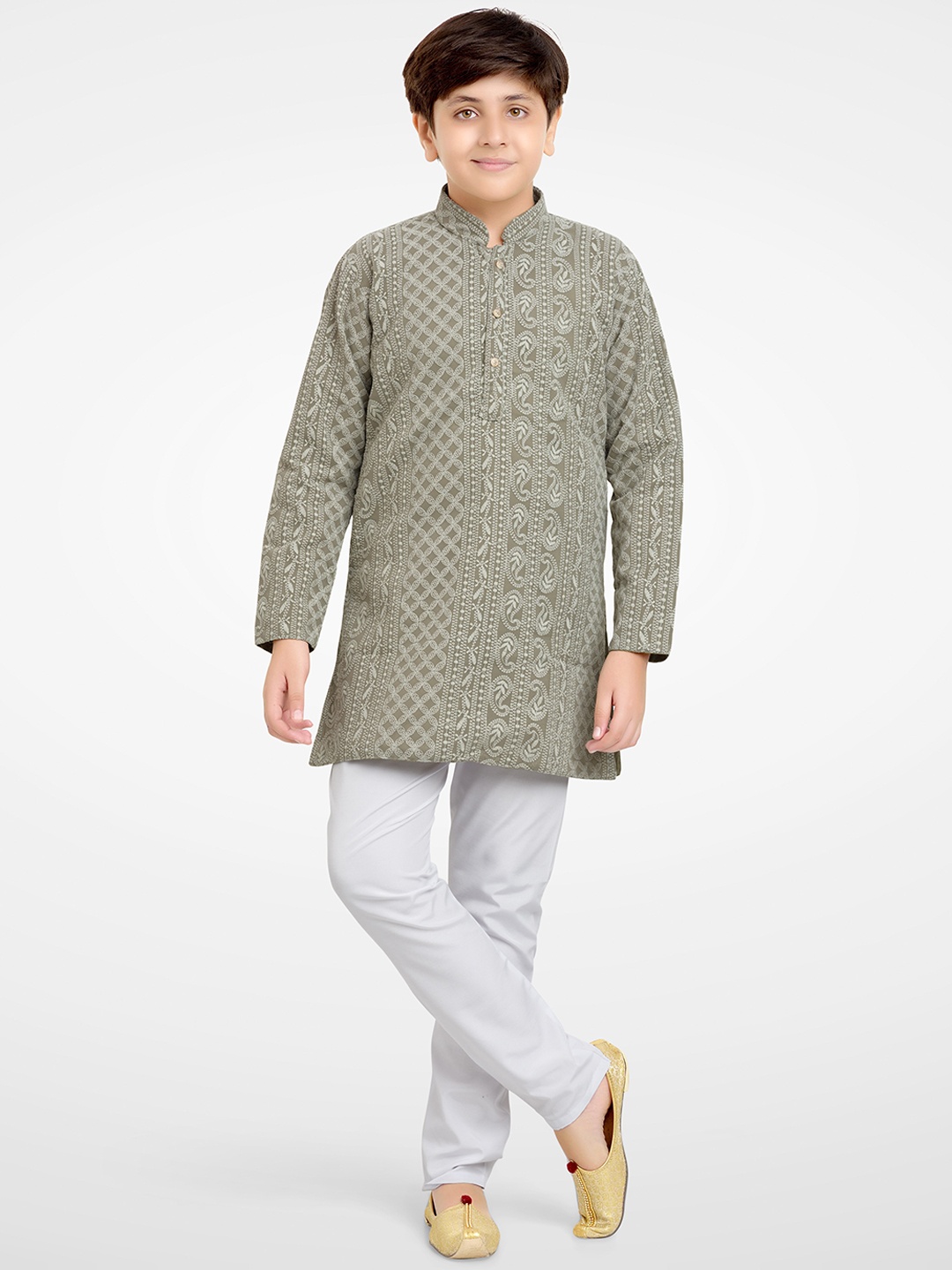 

BAESD Boys Ethnic Motifs Embroidered Thread Work Kurta With Pyjamas, Grey