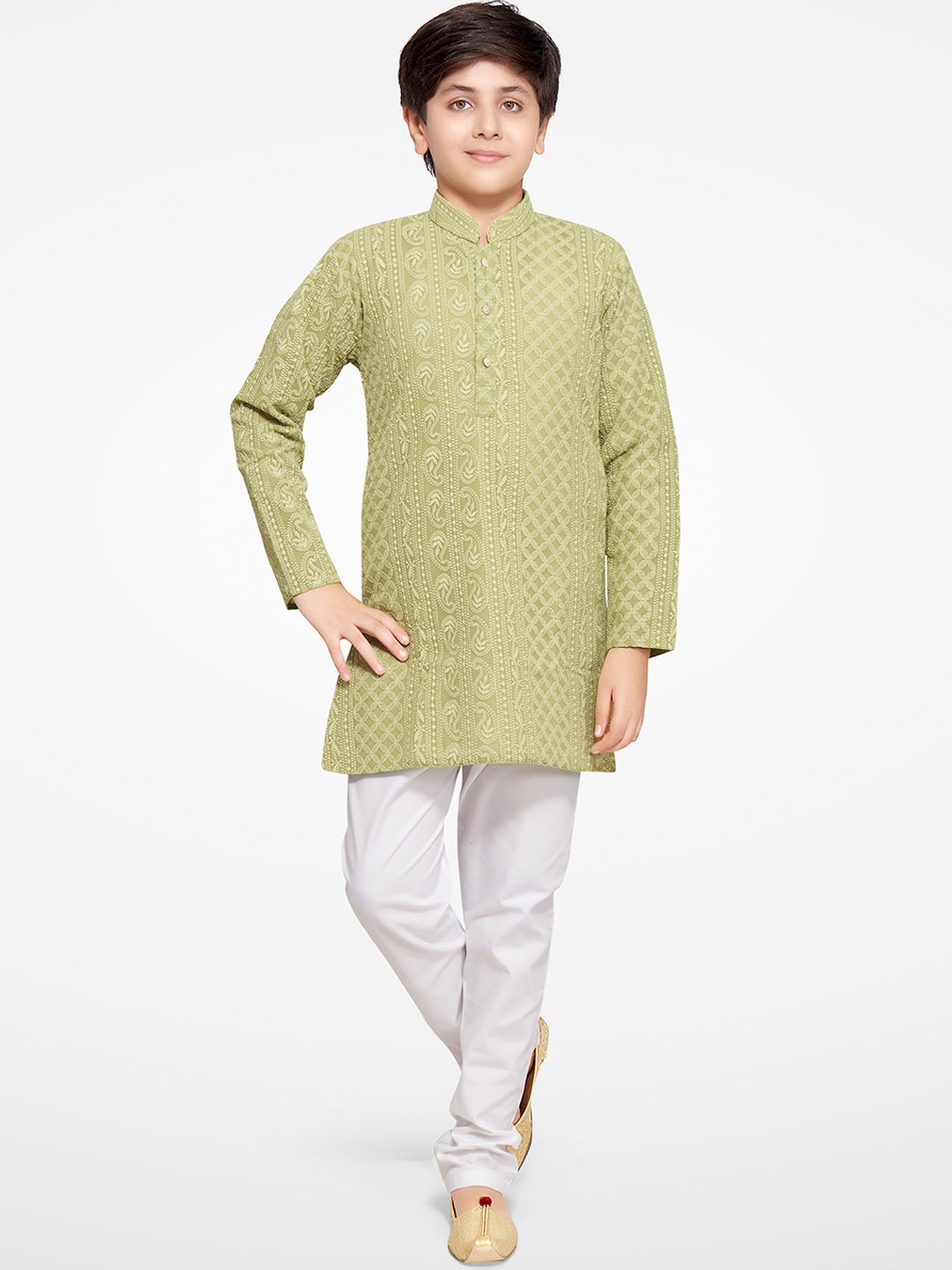 

BAESD Boys Paisley Embroidered Mandarin Collar Kurta With Pyjamas, Green