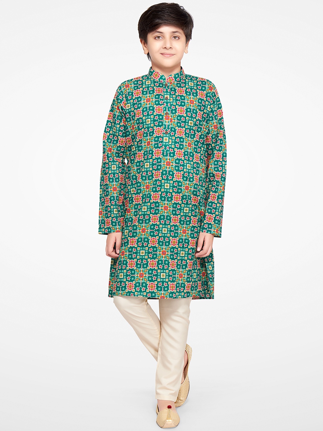 

BAESD Boys Ethnic Motifs Printed Mandarin Collar Straight Kurta with Pyjamas, Turquoise blue