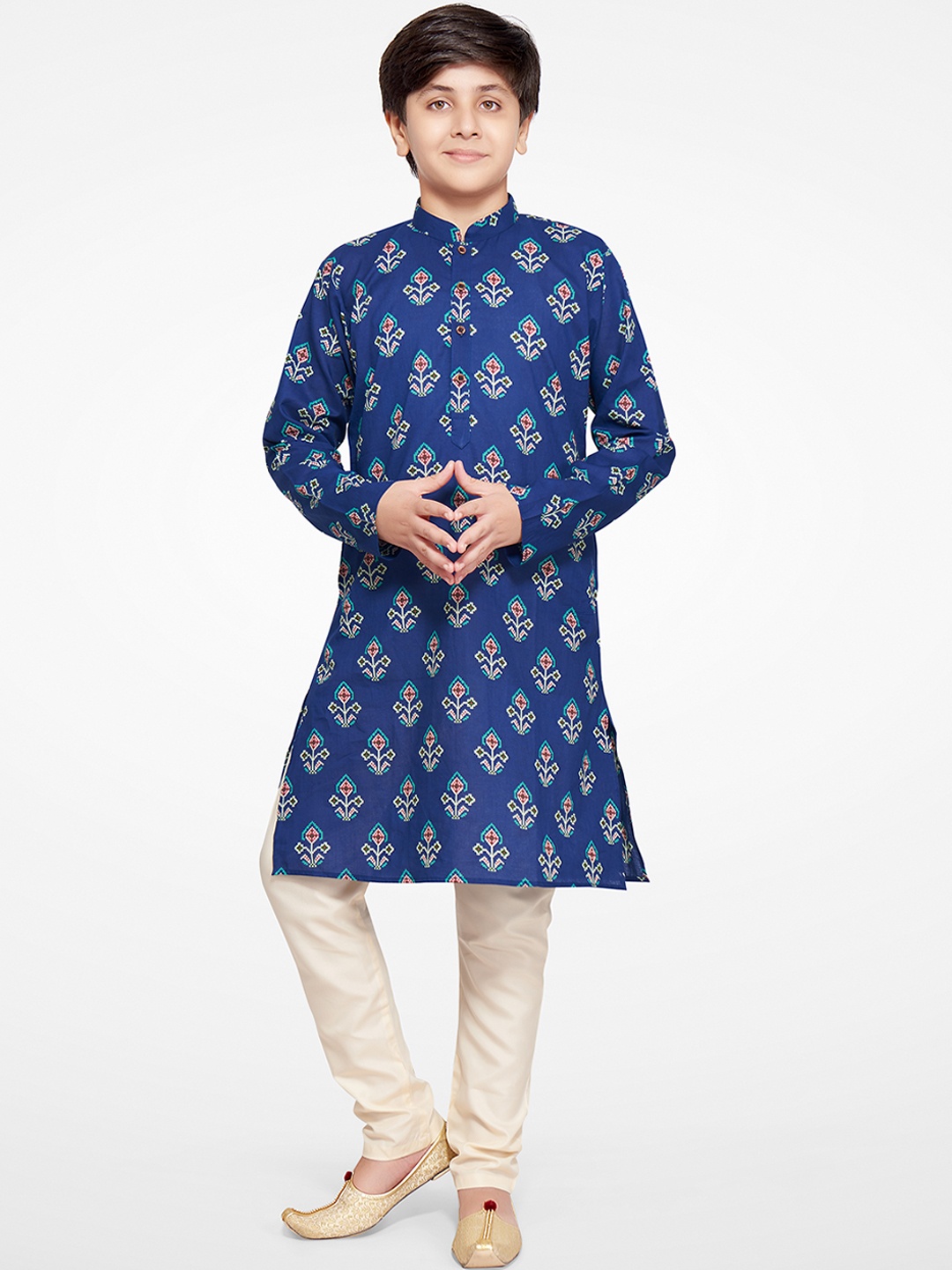 

BAESD Boys Floral Printed Mandarin Collar Regular Kurta with Pyjamas, Navy blue