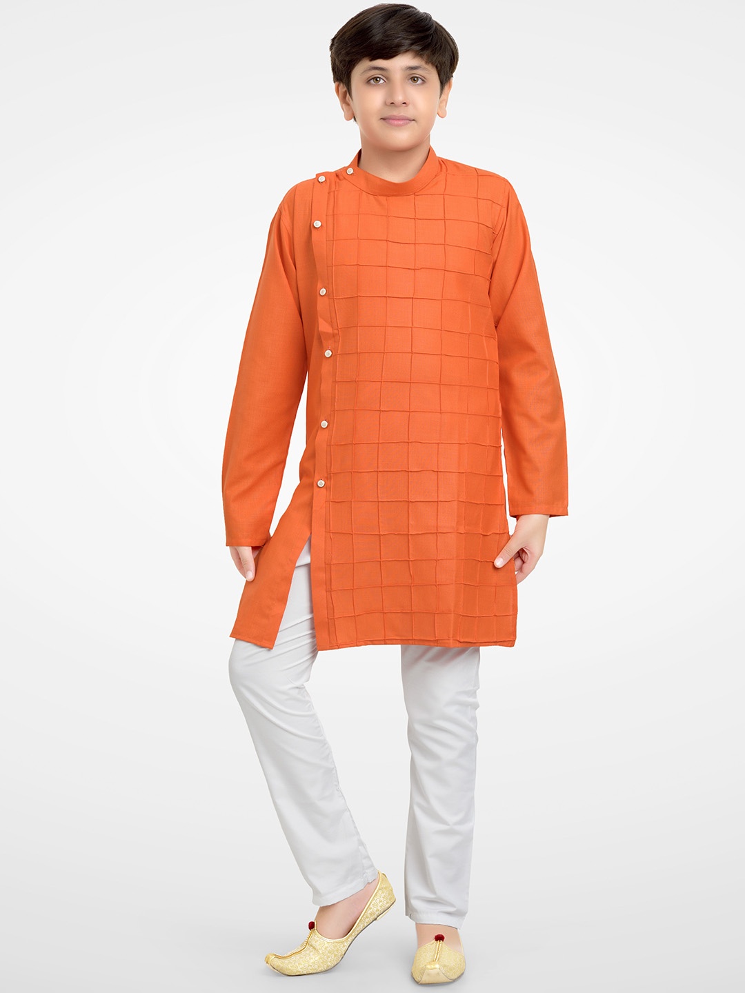 

BAESD Self Design Band Collar Long Sleeve Cotton Blend Kurta Set, Orange