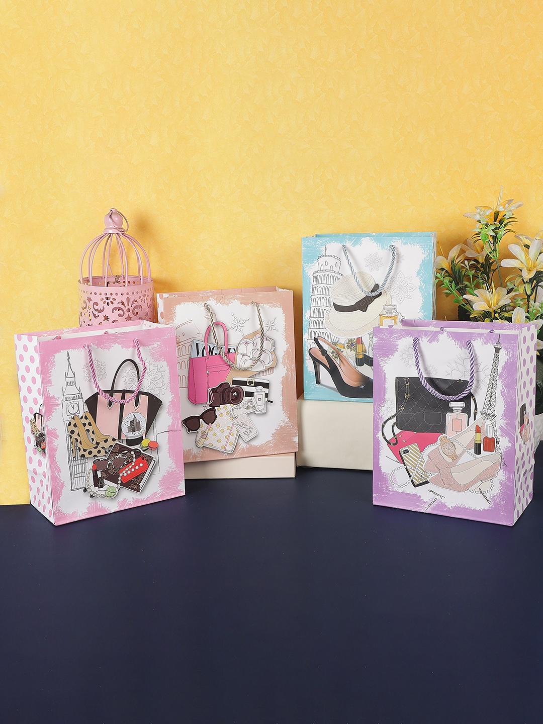 

CHOCOZONE Set of 12 Printed Paper Return Gift Bags, Pink