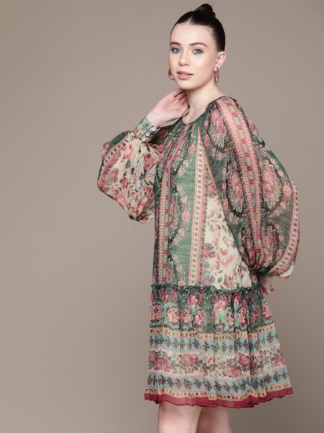 

Label Ritu Kumar Floral Print Bishop Sleeves Chiffon A-Line Comes with a camisole, Green
