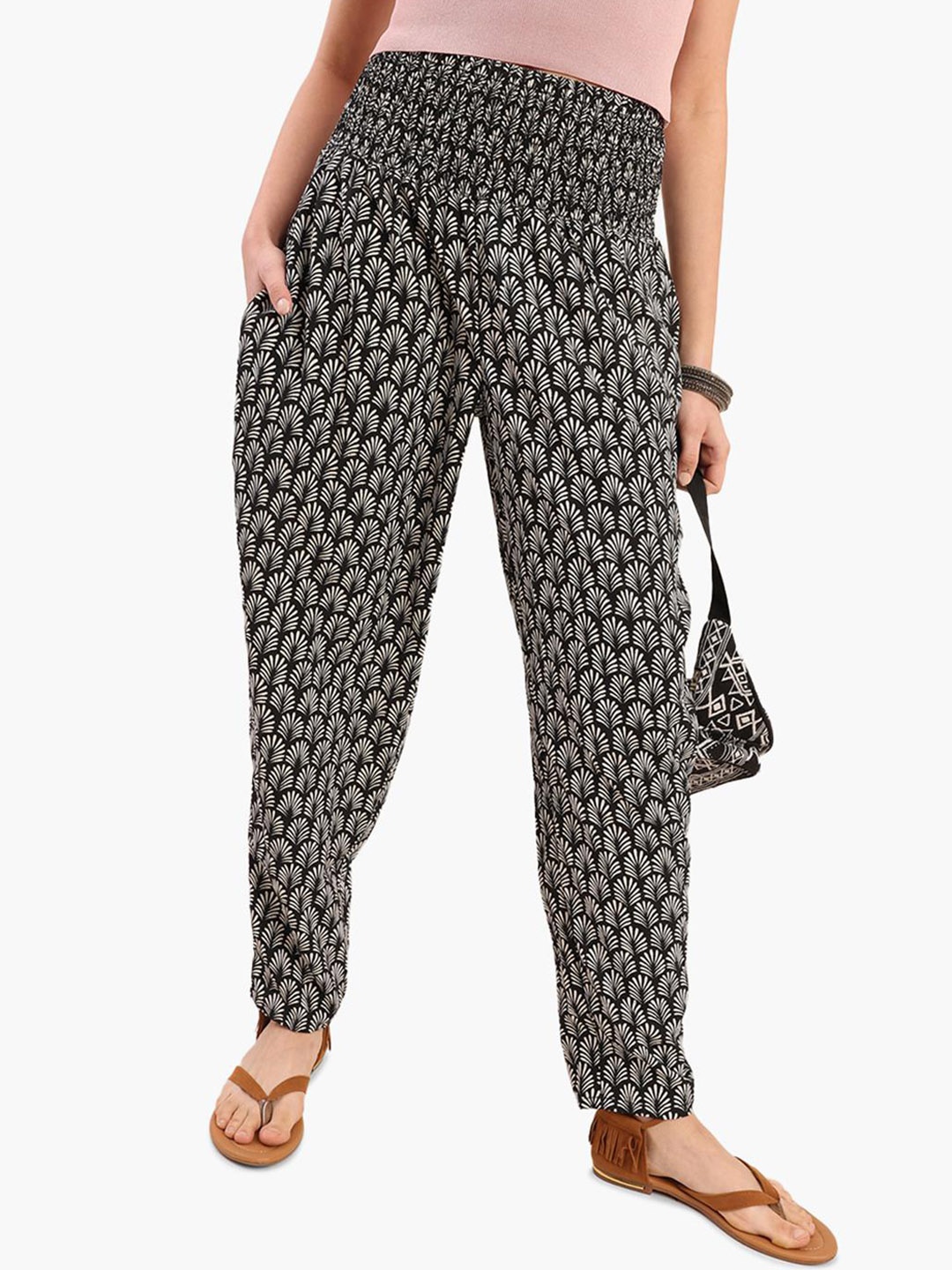 

Virgio Women Geometric Printed Jodhpuris Trousers, Black